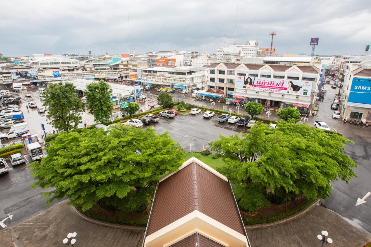 Surin Majestic Hotel Экстерьер фото